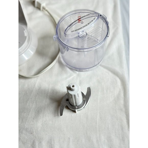 Black & Decker Food Chopper One-Touch Electric HC306 Motor Tested Campers Small - Picture 7 of 8